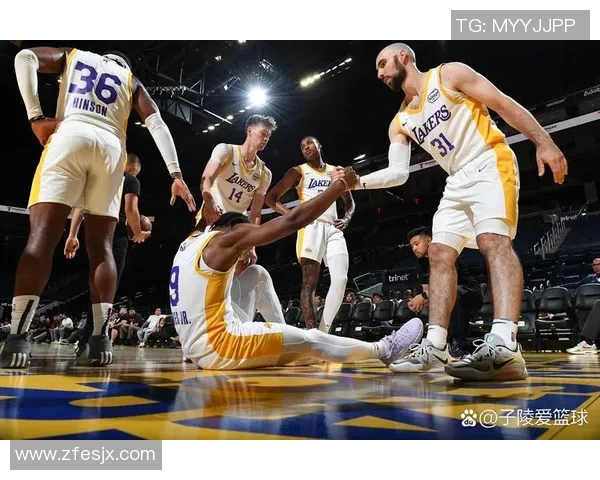 2020年湖人与热火激战回顾：冠军之路的荣耀与挑战